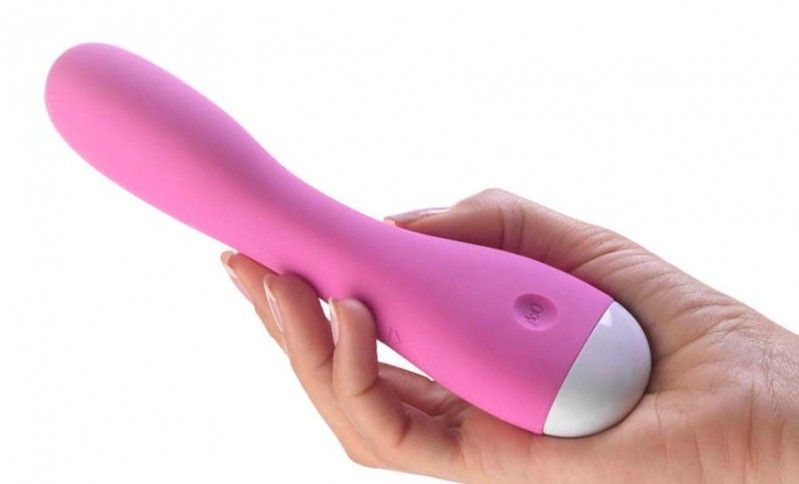 Her name might not be Rio, but she’ll be dancing on the sand... Ooh - Her name is Rio Vibrator photo-3