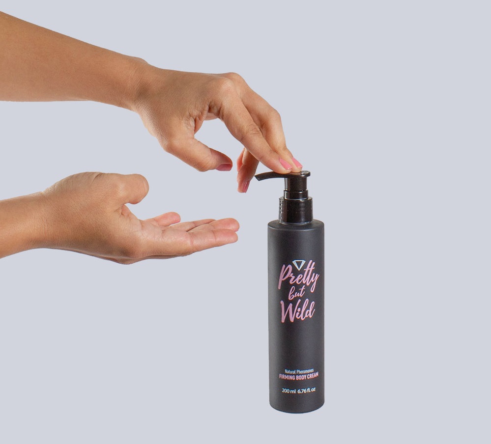 FIRMING BODY CREAM from the PRETTY BUT WILD collection is a ... Secret Play - Pretty But Wild Body Cream - 200ml photo-2