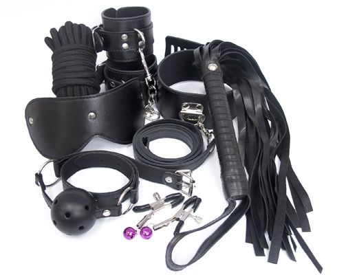 A-One - SM套装: 口塞, 鞭子, 乳头用品, 眼罩, 绳子, 手扣 照片