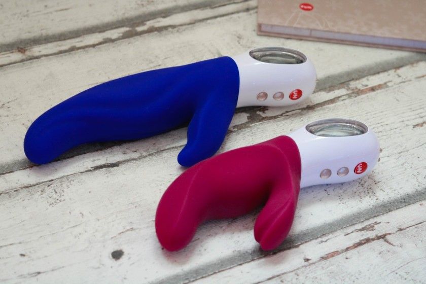 MiSS Bi – DER Vibrator combines phenomenal clitoris stimulat... Fun Factory - Miss Bi - Grape/White photo-12