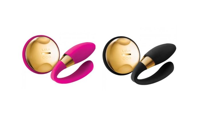 Sealed with a 24 karat gold kiss, this vibrating couples’ ma... Lelo - Tiani 24k Massager - Black photo-10