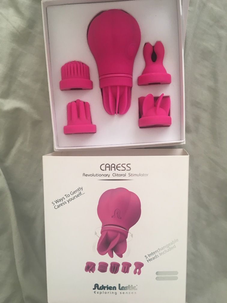 Feel the multiple possibilities of the soft caresses offered... Adrien Lastic - Caress Clitoral Stimulator photo-23