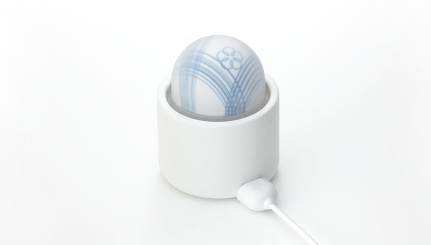 How do you lose yourself in pleasure?
It may be through vib... Iroha - Mizu-Temari Massager photo-2