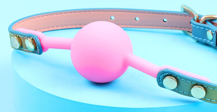 Ball Gag PU
Diameter: 4.2cm
Length: 61.4cm MT - Ball Gag - Rainbow photo-3