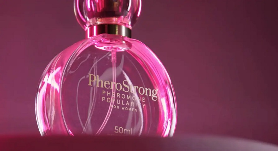 Pheromone Popularity for Women embodies feminine grace and c... PheroStrong - Popularity Pheromone Perfume for Women - 50ml photo-5