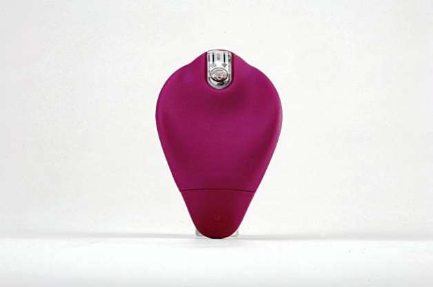 Better than Chocolate is Nomi Tang’s first product, an red-d... Nomi Tang - Better than Chocolate Massager - Fuchsia photo-4