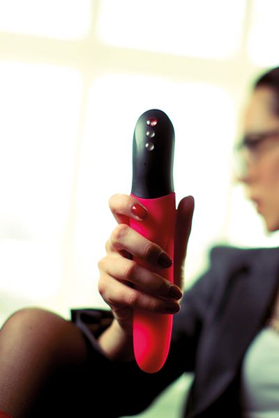 The STRONIC EINS isn't a vibrator – it's a pulsator! Instead... Fun Factory - Stronic Eins - Pink photo-5