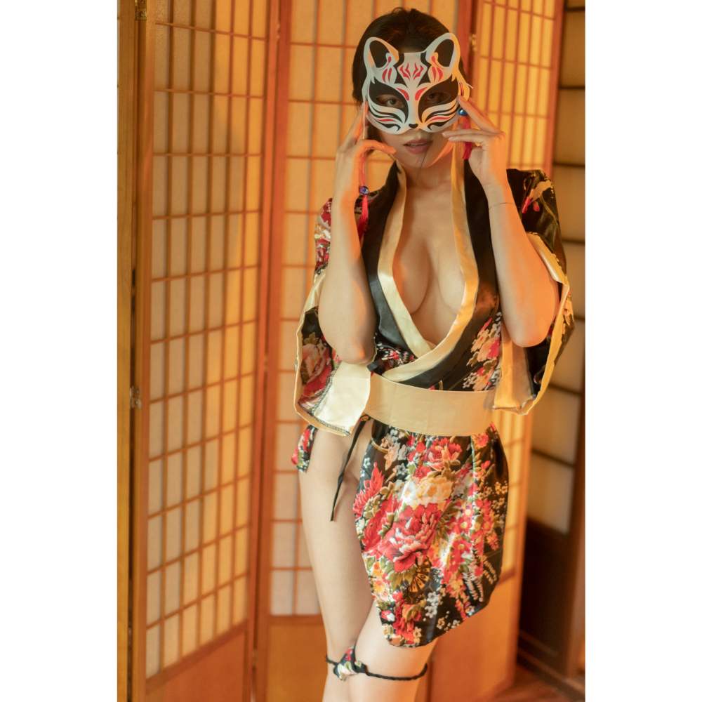KR - 夢幻遊郭 黑之花魁 迷你和服服裝 KRW-185 - 黑色 照片-3