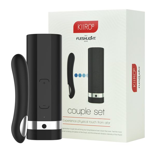 When you are miles apart from your significant other, distan... Kiiroo - Onyx 2 & Pearl 2 Couple Set - Black photo-4