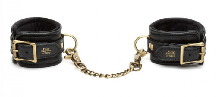 If you like to be in control, keep your playmate bound and o... Fifty Shades of Grey - Bound to You Wrist Cuffs - Black photo-2