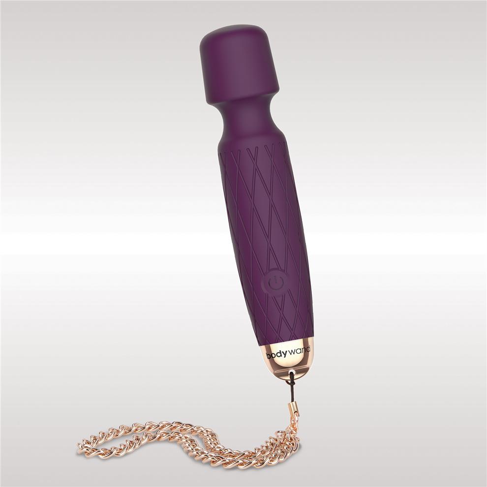 Introducing the Bodywand Luxe Mini Wand, a small yet powerfu... Bodywand - Luxe Mini USB - Purple photo-3