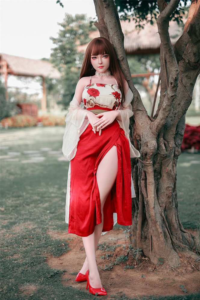  Astra 亞洲仿真實體娃娃，豐腴身材，超軟矽膠 163 cm（5'3 英尺） 照片