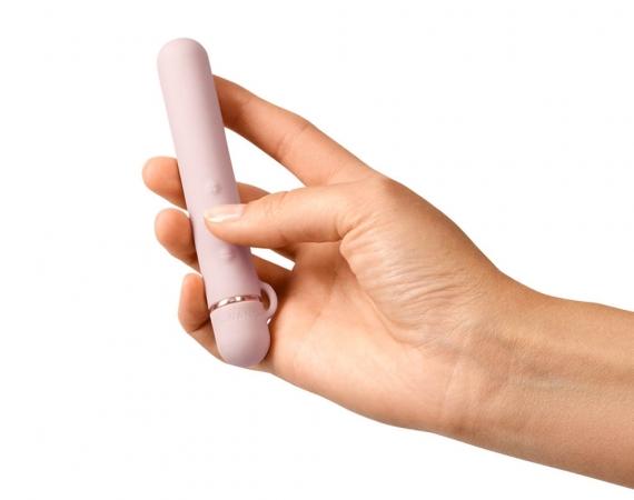 If you're looking to gift a vibe newbie or treat yoursel... Le Wand - Baton Vibrator - Rose Gold photo-2