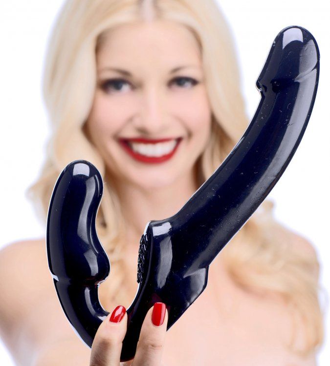 With this strap-free strap on dildo, there will be nothing b... Strap U - Revolver Strapless Strap On G-Spot - Black photo-4