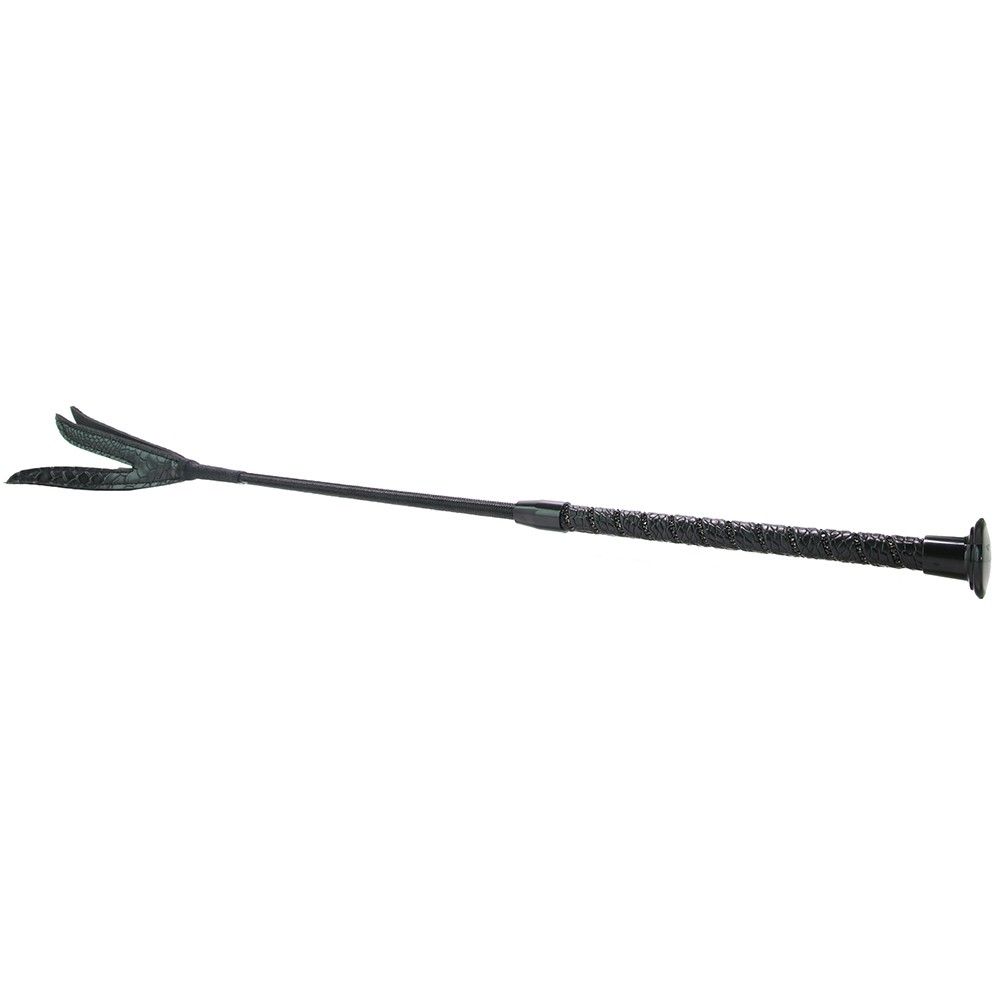 Vegan leather
Split tip
Handle Length: 8.5" (21.59... Sportsheets - Snake Bite - Black photo-2