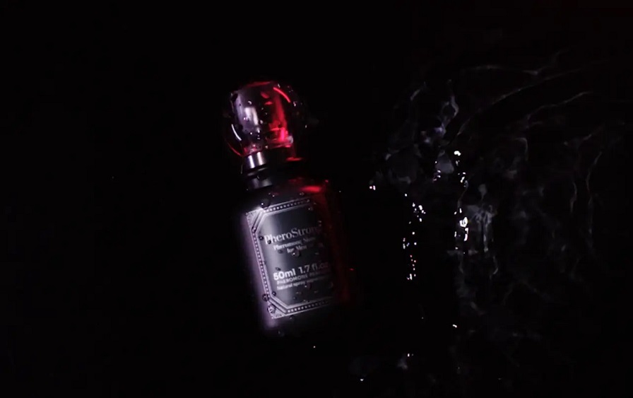 PheroStrong Show for Men blends elegance and strength. It be... PheroStrong - Show Pheromone Perfume for Men - 50ml photo-4