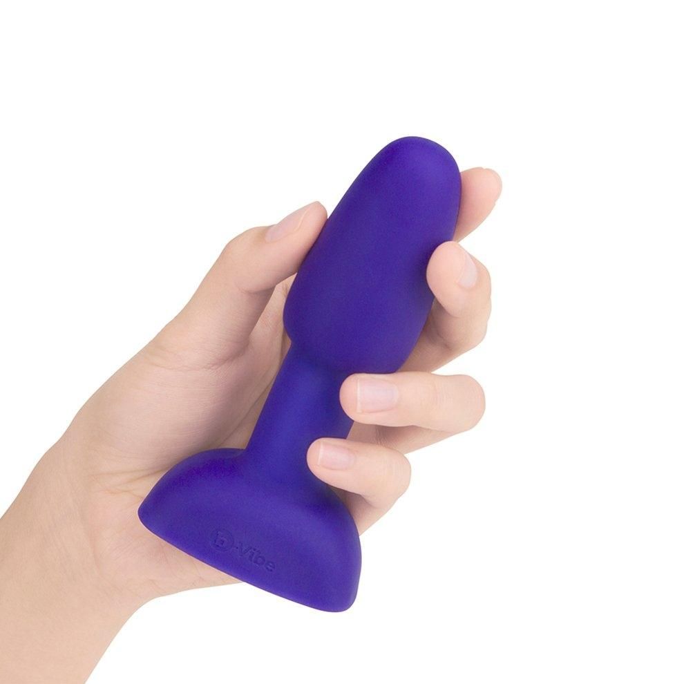 A petite version of our best selling Rimming Plug, incorpora... B-Vibe - Rimming Petite - Purple photo-4