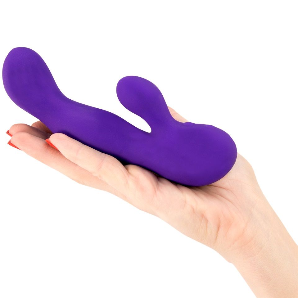 This romantic vibrator has so much more to offer than simple... Swan - Princess Swan(Special Edition) - Purple photo-5