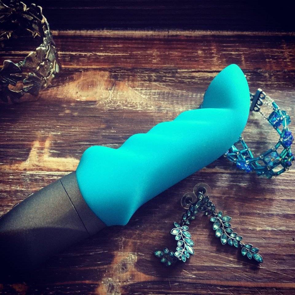 All the freedom of a battery toy, without sacrificing power!... Fun Factory - Abby G - Turquoise Fluor photo-6