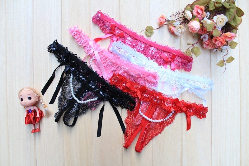 Crotchless thong with pearl decoration SB - Thong w Pearls T56 - Red photo-3