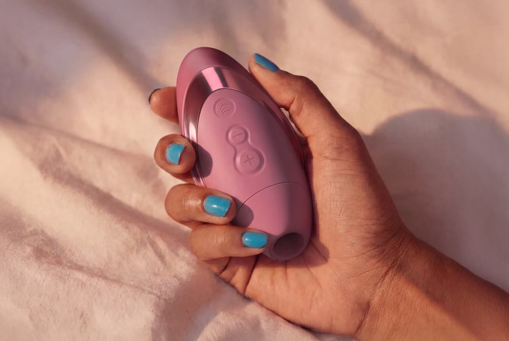 Womanizer - Next Liberty 3D Pleasure Air Stimulator - Bordeaux photo-2