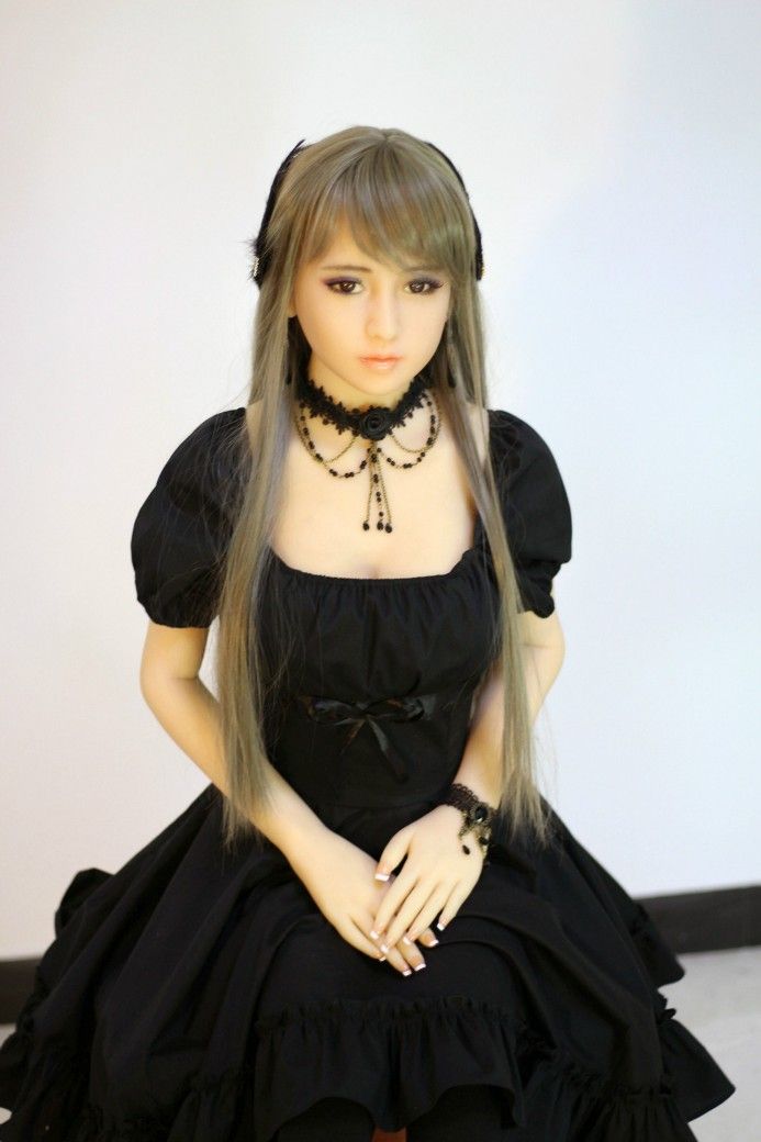 TPE Sex Dolls are produced and made with th highest quality ... Ingrid realistic doll - 148 cm photo-2