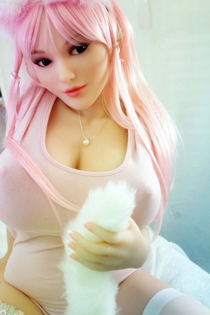 Sayuri 迷你性感巨乳小淫娃 附口交超柔软TPE仿真性爱娃娃 135 cm 照片