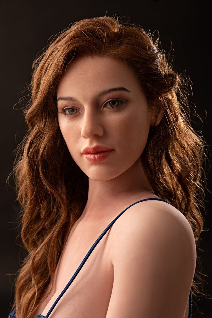 Amy European Curvy Realistic Sex Doll, Big Butt, Soft Silicone 156 cm (5'1 ft) photo