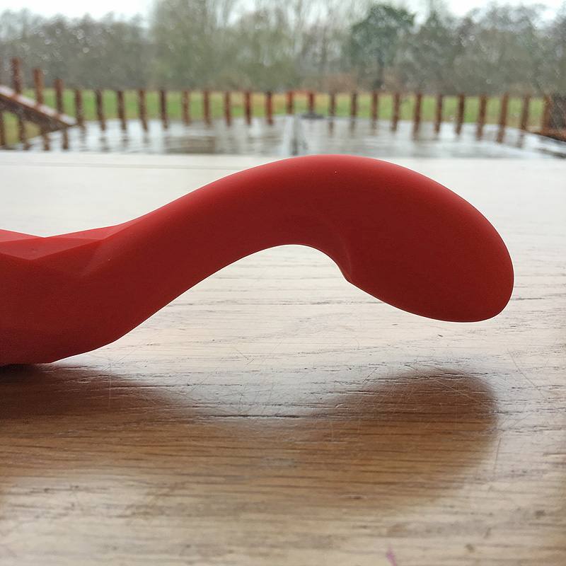 Powerful vibrations in a stunning rechargeable form that is ... Lamourose - Prism V - Sunset photo-21