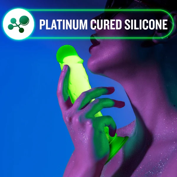 Viper 7 inch Silicone Dual Density Dildo will bri... Neo Elite - Glow in the Dark Viper Dildo 19cm - Neon Green photo-6