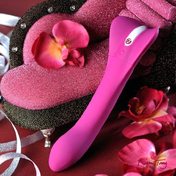 Getaway Luxe is designer penetration vibrator with i-touch s... Nomi Tang - Getaway Luxe G-Spot Vibe - Red Violet photo-4