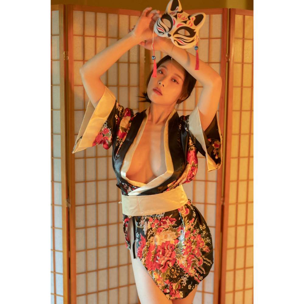KR - 夢幻遊郭 黑之花魁 迷你和服服裝 KRW-185 - 黑色 照片-4