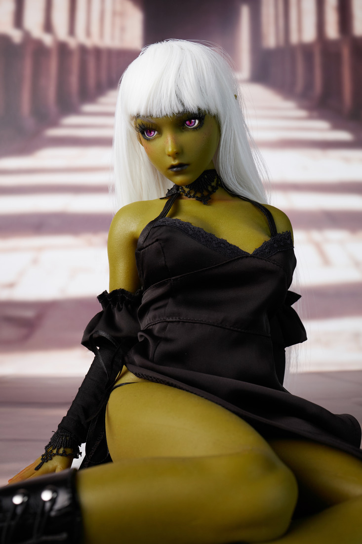 Buy Momoko Fantasy Realistic Sex Doll, Green Skin, Soft Silicone 60 cm (2  ft)  Online Shop  Take Toys Hong Kong