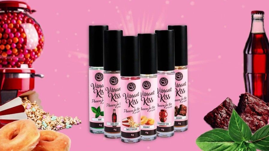 Enjoy this lip gloss with which you can experience unimagina... Secret Play - Lip Gloss Vibrant Kiss Strawberry - 6g photo-2