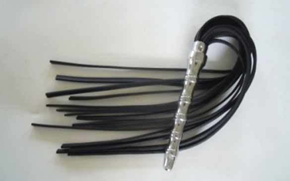 Zorbo - Metal Knob Handle Saddle Leather Flogger photo