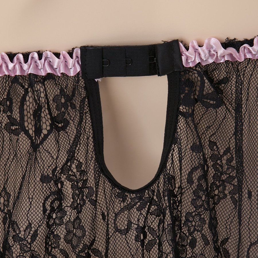 Bust part is rugged mesh frills. Even people who do not have... Costume Garden - GB-359 Lace Negligee with Panties - Black photo-6