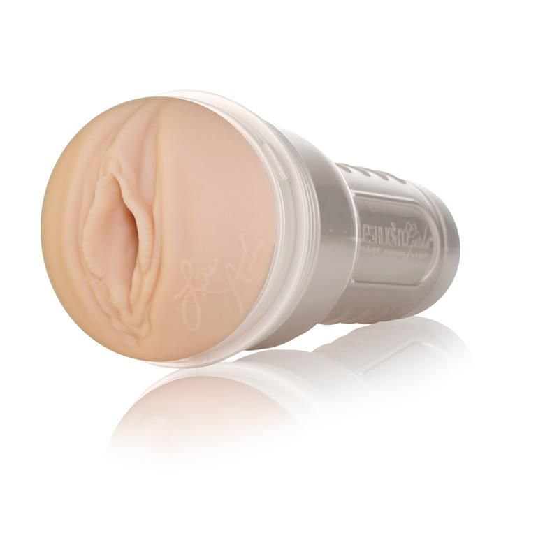 The Barracuda texture is a gripping battery of unmatched ple... Fleshlight - Lisa Ann Barracuda Masturbator photo-3
