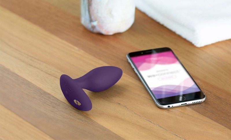We-Vibe™ 的 Ditto 遥距后庭震动器是一款男女通用的后庭震动器,适用于肛门探索新手,即插... We-Vibe - Ditto 遥距后庭震动器 - 紫色 照片-12