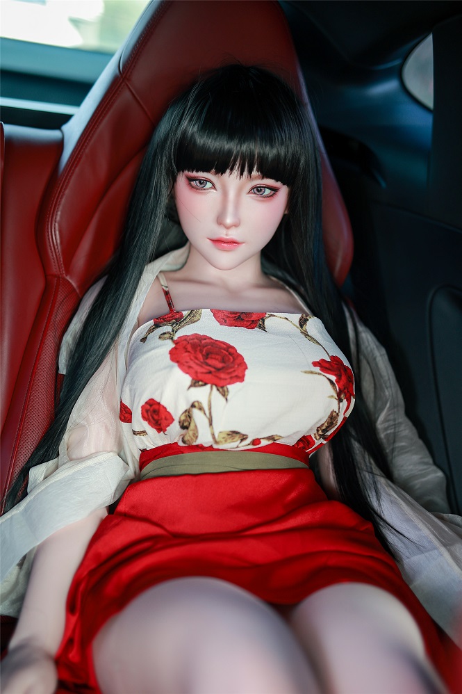  Astra 亞洲仿真實體娃娃，豐腴身材，超軟矽膠 163 cm（5'3 英尺） 照片