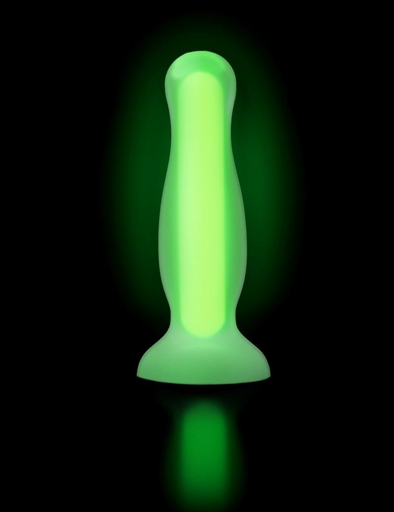 Glowing in the dark Mortimer Glow is your chance to go beyon... Beyond - Mortimer Glow Anal Plug - Green photo-5