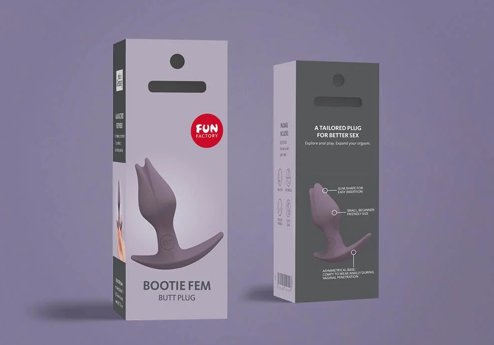 BOOTIE FEM 是一款专为女性设计的肛塞,完美贴合女性的生理结构,采用方便实用、鼓舞人心的郁金香形状。 对于肛塞新... Fun Factory - Bootie Fem - 深灰褐色 照片-8