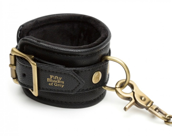 If you like to be in control, keep your playmate bound and o... Fifty Shades of Grey - Bound to You Wrist Cuffs - Black photo-3