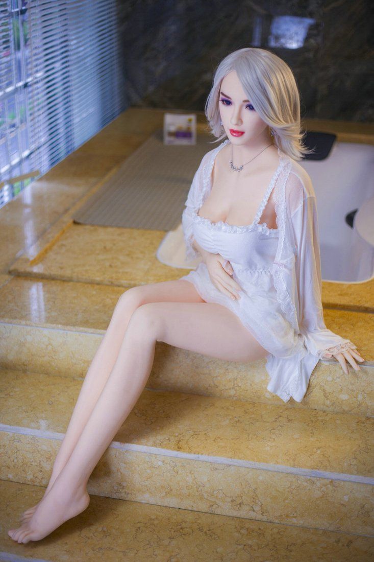 TPE Sex Dolls are produced and made with th highest quality ... Jeannie realistic doll - 158 cm photo-9