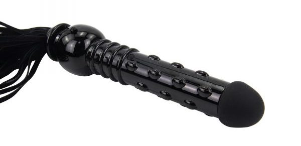 Roomfun Suede Vibrating Flogger Whip change the handle into ... Roomfun - Suede Vibro Flogger Whip - Black photo-3
