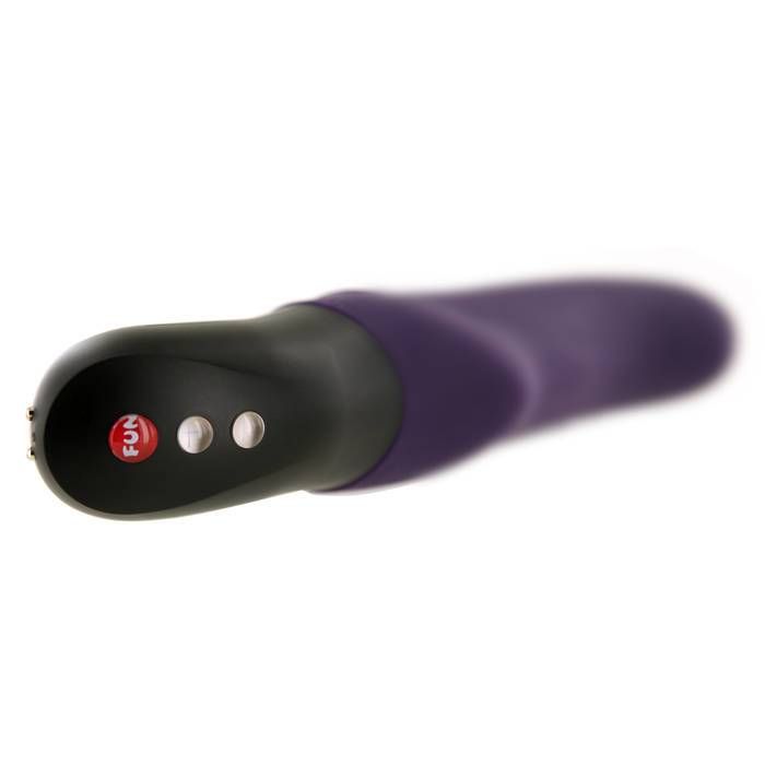 The STRONIC EINS isn't a vibrator – it's a pulsator! Instead... Fun Factory - Stronic Eins - Dark Violet photo-5