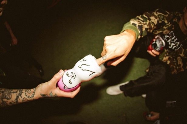 A limited-edition collaboration item from LA-based brand RIP... Tenga - RIPNDIP Deep Throat Cup photo-5
