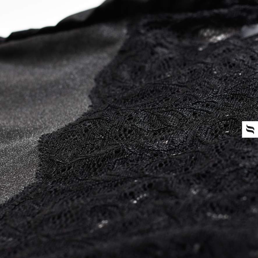 One – sexy straps. Two – gorgeous, glittery fabric. Three – ... Obsessive - Laluna Corset & Thong - Black - S/M photo-10