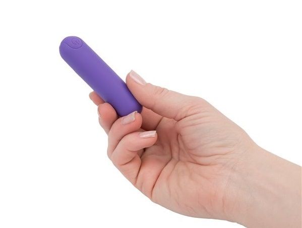 The Essential Bullet by Powerbullet.
An Essential item for... Power Bullet - Essential 3.5'' Rechargeable Bullet - Purple photo-2