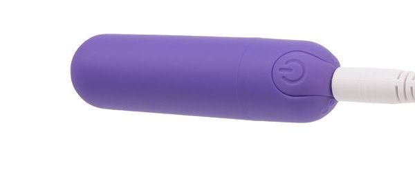 The Essential Bullet by Powerbullet.
An Essential item for... Power Bullet - Essential 3.5'' Rechargeable Bullet - Purple photo-3