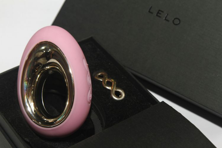 For admirers of aesthetic beauty, ALIA™ delivers sleek, powe... Lelo - Alia Massager - Pink photo-10